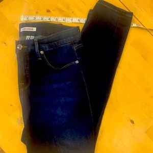 Good American “Good Petite Skinny” jeans size 8/29